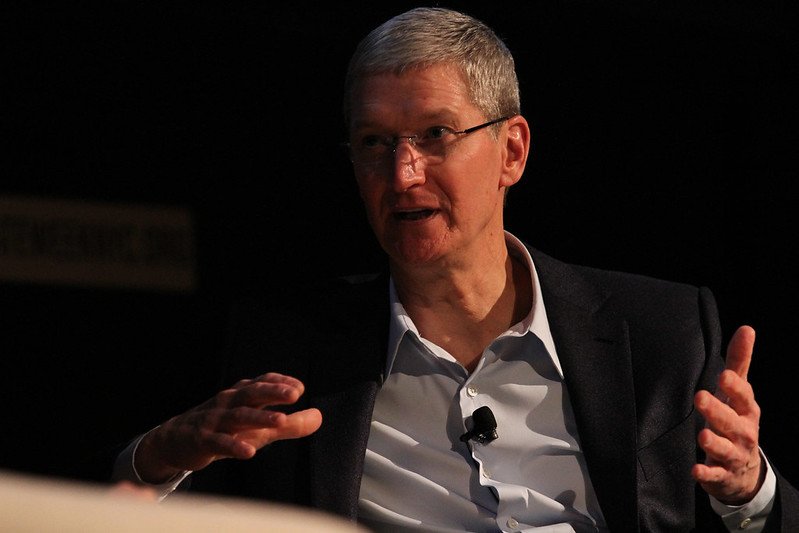 Cook superou as desconfianças iniciais e se tornou parte da história de sucesso da Apple. (Fonte: Flickr/The Climate Group/Reprodução)