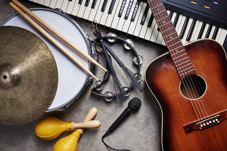 instrumentos musicais