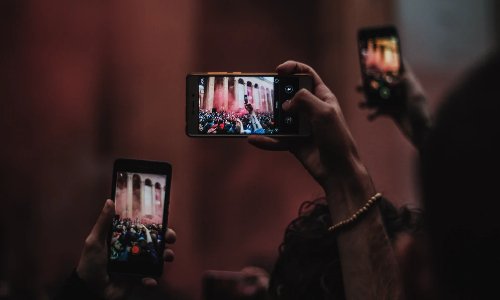 As câmeras dos modelos de entradas costumam ser mais básicas