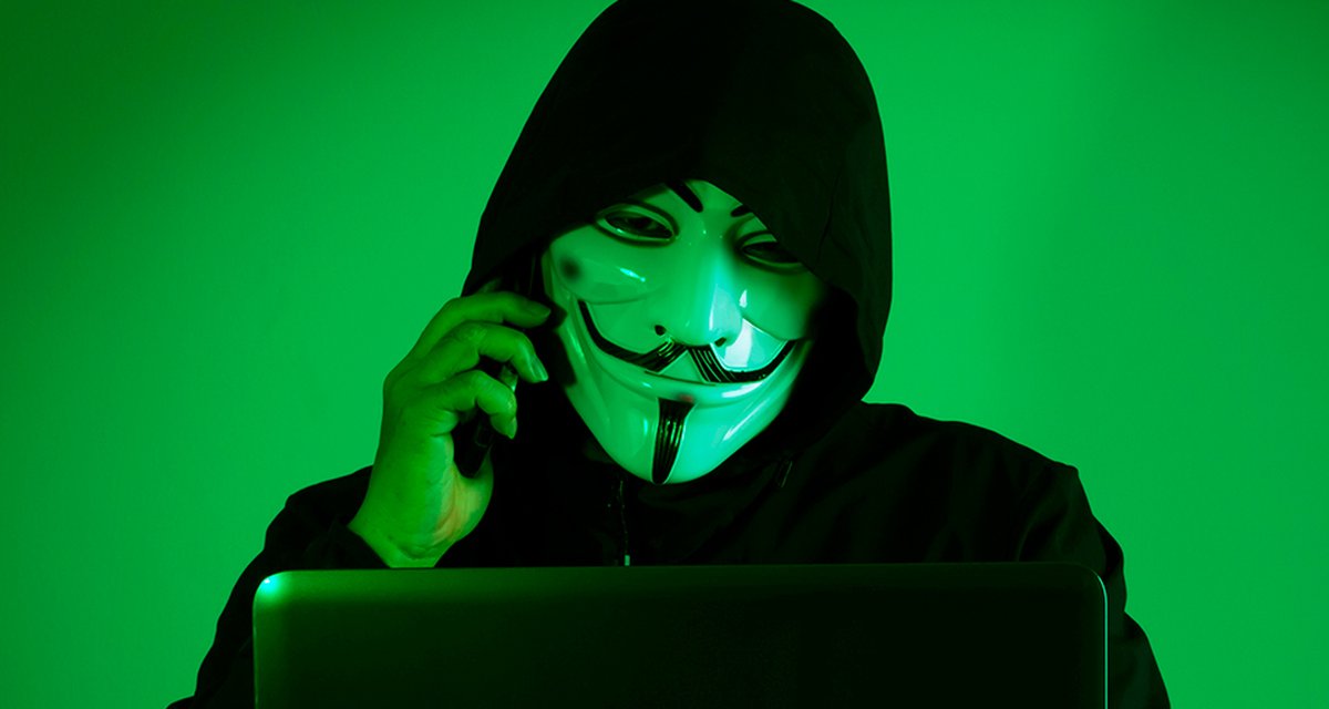 Anonymous declara guerra contra Bolsonaro e hackeia Fib Bank