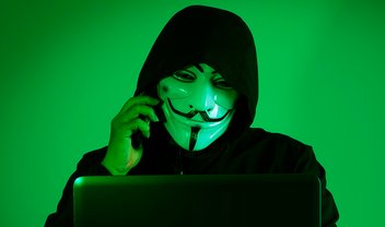 Anonymous declara guerra contra Bolsonaro e hackeia Fib Bank