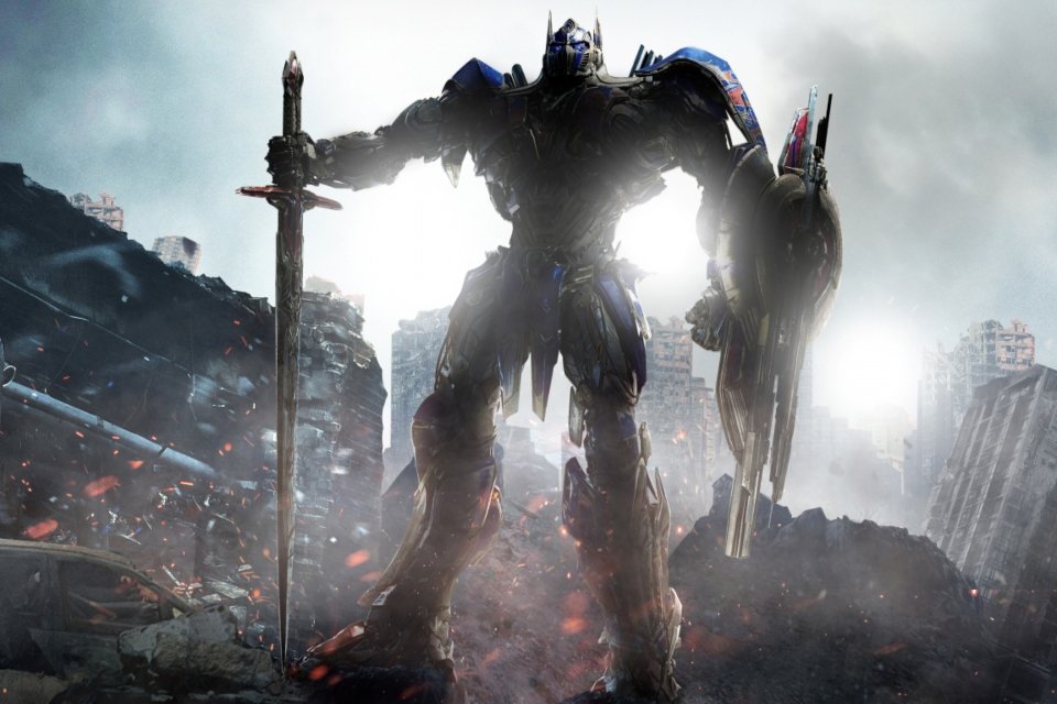 Banner revela o novo visual do Optimus Primal e Bumblebee em 'Transformers 7'  - CinePOP