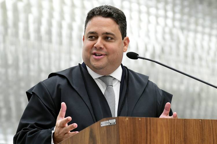 A MP 