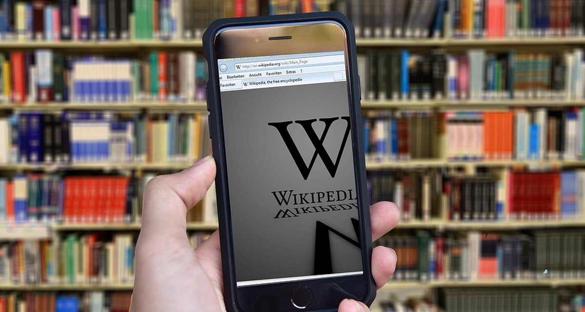 Wikipedia bane editores chineses acusados de 'infiltração'