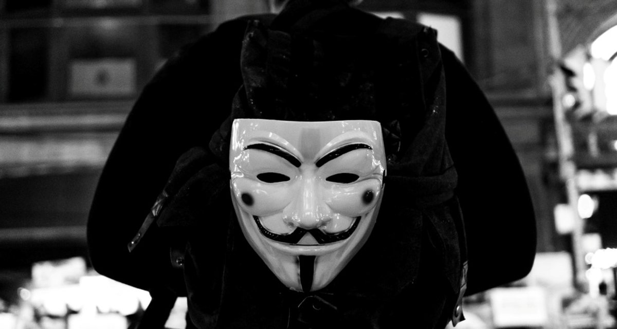 Anonymous afirma ter vazado dados de sites de extrema direita