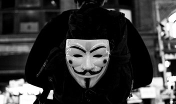 Anonymous afirma ter vazado dados de sites de extrema direita