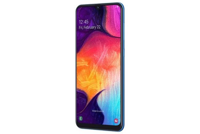 O Galaxy A50 é um dos modelos com o bug de reinicialização automática.