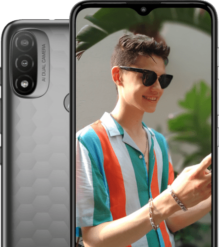 O Moto E20 possui câmera traseira dupla de 13 MP +2 MP
