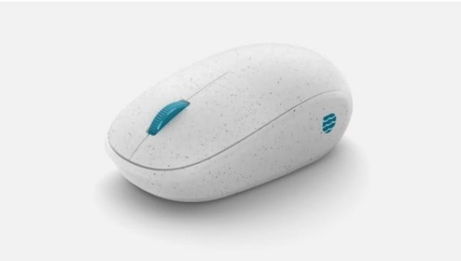 O material reciclado está presente na carcaça do Ocean Plastic Mouse.