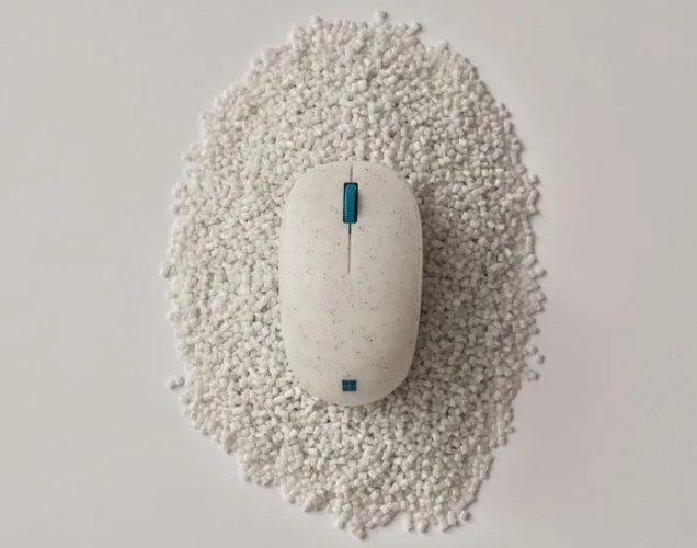 Os resíduos usados na produção do mouse foram recuperados de oceanos e cursos de água.