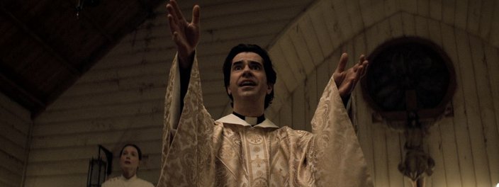Imagem de: Missa da Meia-Noite: entenda quem é quem na série de terror da Netflix