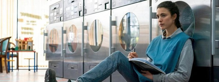 Imagem de: Maid: 7 séries parecidas com a produção da Netflix