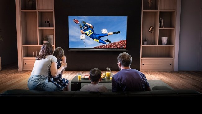 As TVs de tela gigante devem ser instaladas em ambientes maiores.