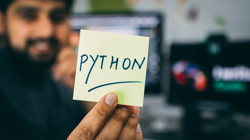 O mercado para programador Python é bastante amplo.