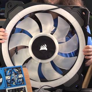 Imagem de Corsair possui 'ventilador' de 500mm para computadores com RGB