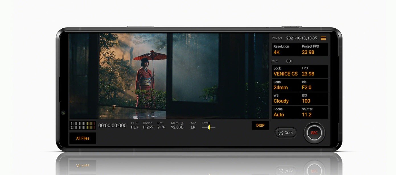 O software do Xperia Pro-I oferece todas as ferramentas para produção de fotos e vídeos.