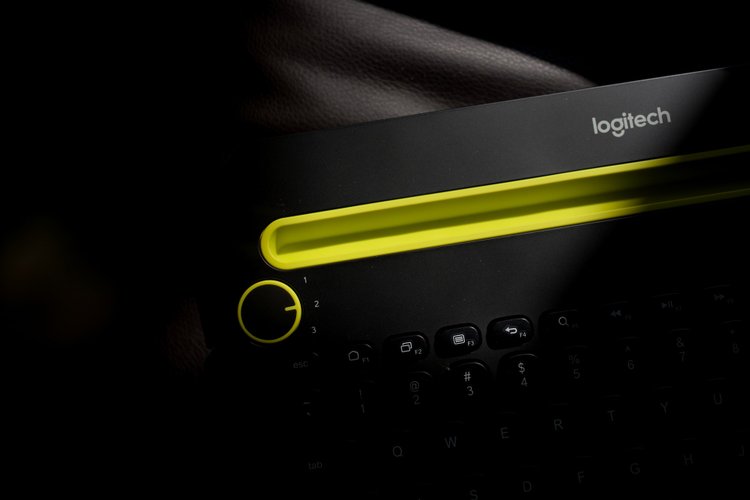 Apesar das ótimas vendas, Logitech teve forte queda na receita operacional e no lucro líquido.