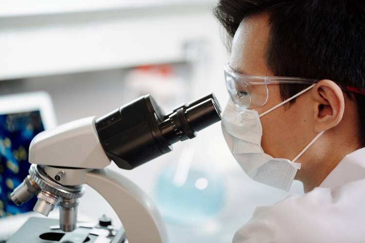 O diagnóstico para detecção precoce da doença evoluiu muito nos últimos anos, com destaque para exame Oncotype DX. (Fonte: Pexels)