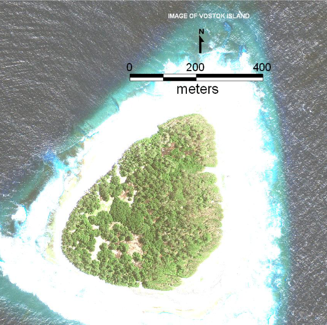 Imagem de satélite do GeoEye mostra uma aparência mais fiel; 94% da ilha é coberto por vegetação de acordo com um estudo de 2012