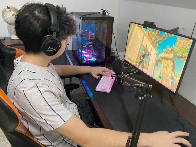 O jovem carioca Guilherme conseguiu bolsa integral para estudar nos EUA graças a Fortnite