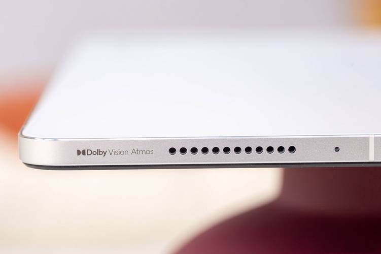 O Xiaomi Pad 5 conta com recursos premium, como o Dolby Vision e o Dolby Atmos.