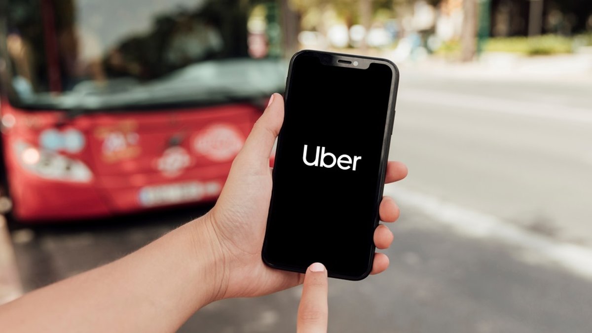 Uber perde motoristas, mas registra primeiro lucro da história - TecMundo
