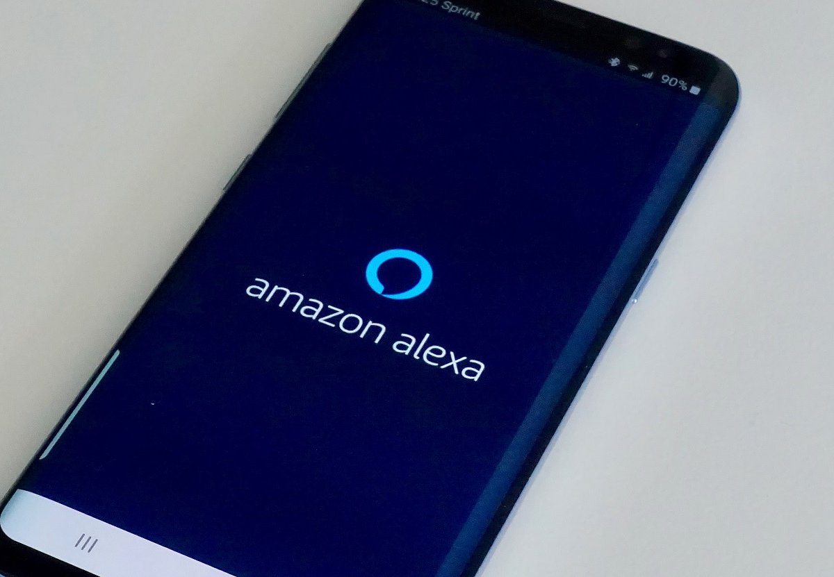 WhatsApp ganha figurinhas oficiais da Alexa; saiba como baixar