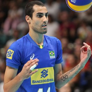 Imagem de Douglas Souza, do vôlei, faz parceria com Facebook para games