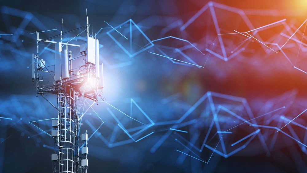 Padronização de legislação sobre instalação de antenas deve acelerar implantação da tecnologia 5G no território paulista. (Fonte: Shutterstock/Alexander Yakimov/Reprodução)