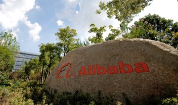 Após briga com governo, Alibaba tem menor crescimento em anos