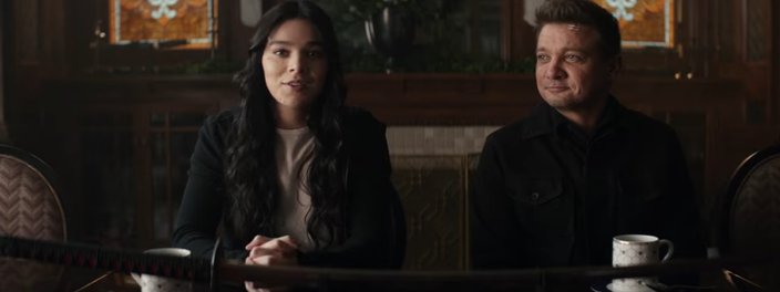 Imagem de: Gavião Arqueiro: herói e pais de Kate Bishop terão encontro hilário; veja!