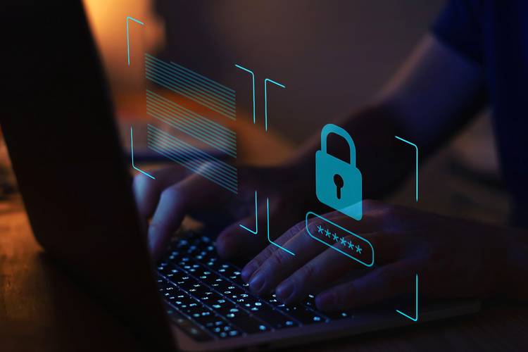 A empresa já está resolvendo os problemas causados pela invasão, redefinindo senhas e regenerando certificados de segurança.