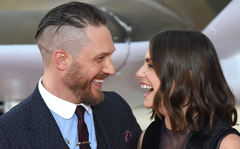 Tom Hardy e Charlotte Riley.