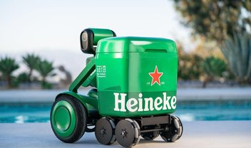 Robô da Heineken que gela e carrega cerveja será sorteado no Brasil