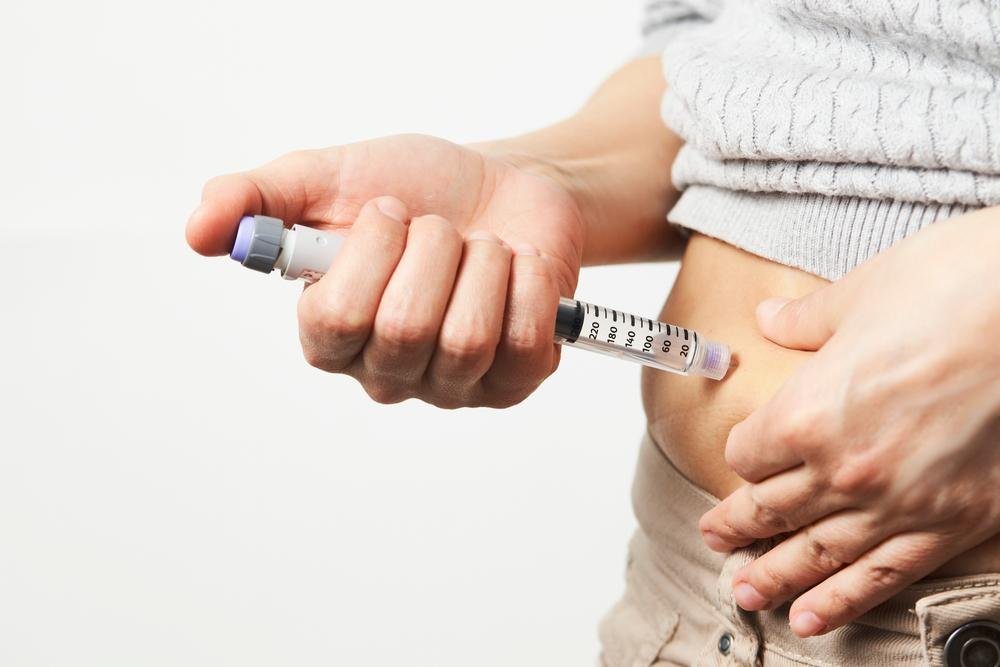 O tratamento da Diabetes mellitus tipo 1 requer a aplicação contínua de insulina (Fonte: Shutterstock/Reprodução)