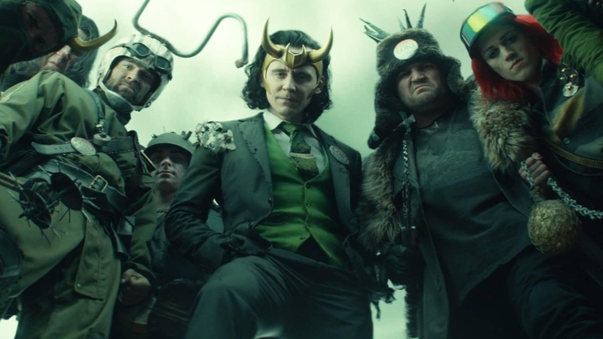 Loki: Imagens dos bastidores revelam visual de Tom Hiddleston em 2ª  temporada