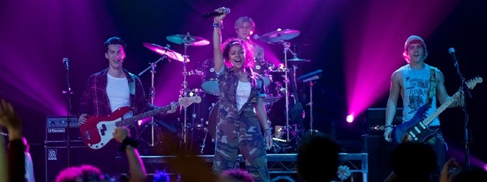 Imagem de: Julie and the Phantoms: série é cancelada pela Netflix; veja detalhes!