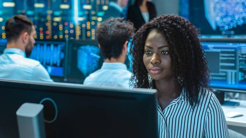 O profissional que atua com segurança de dados é um dos mais valorizados do mercado