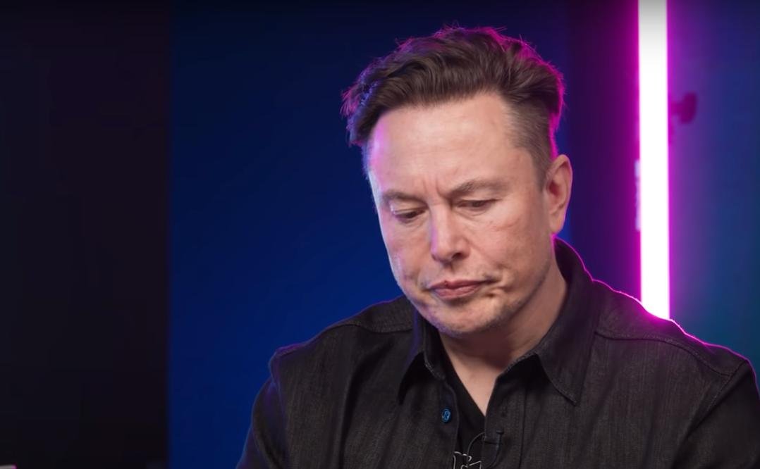Elon Musk durante a entrevista ao The Babylon Bee