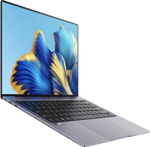 O laptop tem tela com 500 nits de brilho e suporte a carregamento rápido.