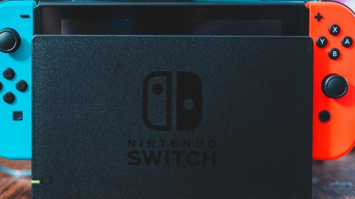 Nintendo Switch OLED + 9 jogos + Joystick