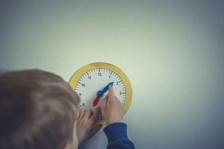 A Síndrome de Asperger pode ser diagnosticada ainda na infância, tendo em vista que os primeiros sinais costumam se manifestar nesta fase da vida (Markus Spiske/Unsplash/Reprodução)