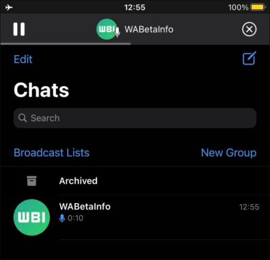 A novidade do WhatsApp: o áudio é reproduzido no topo da tela.