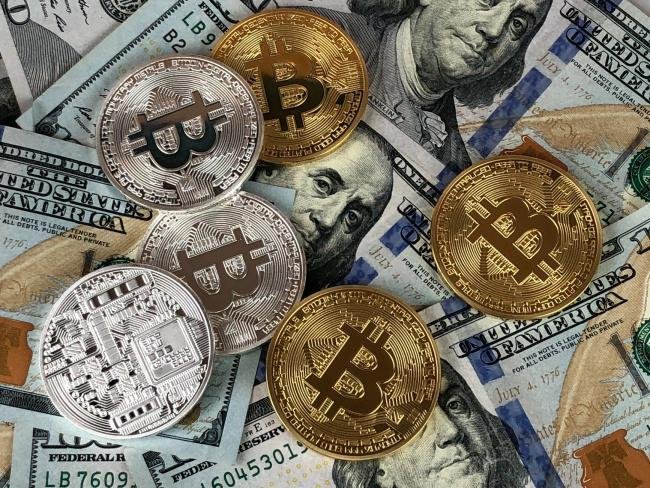 O preço do Bitcoin subiu para US$ 42.809 nesta quarta-feira.
