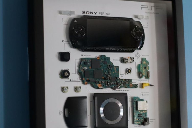 Mesmo um PSP estragado ainda pode ter valor como item de decoração na sua casa