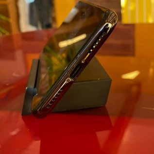 Imagem de Se cuida, Apple: fã cria iPhone com USB-C à prova d'água