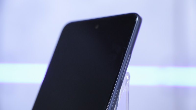 Moto G200