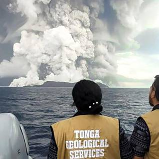 Imagem de Rompimento de cabo submarino pode isolar Tonga durante semanas