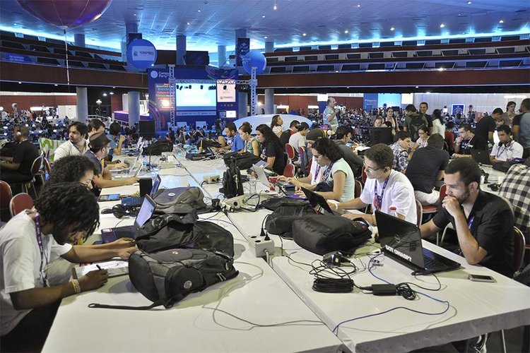 Campus Party em Recife, 2012 (Fonte: Wikipedia/Reprodução)