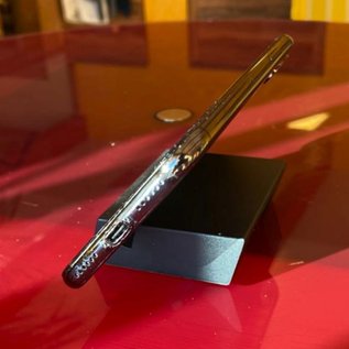 Imagem de iPhone USB-C à prova d'água é leiloado por 'apenas' R$ 16 mil